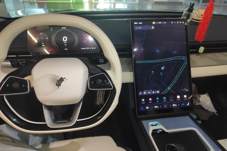 哪吒汽车 哪吒GT 2023款 560中控内饰7002