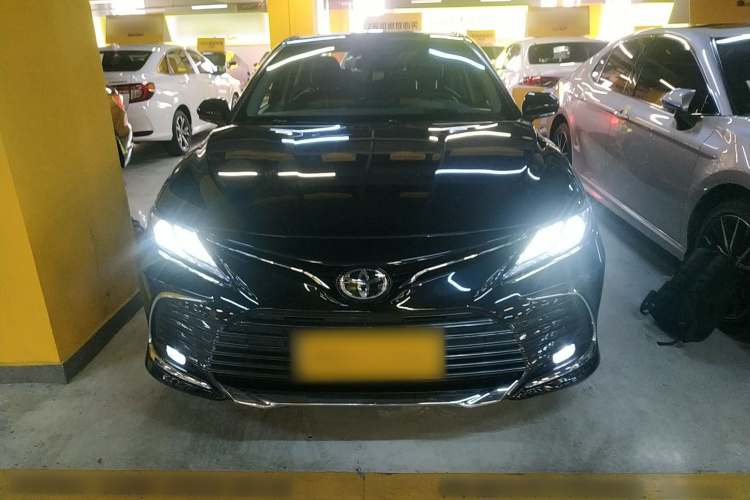 丰田 凯美瑞 2023款 2.5G 豪华版车身外观2