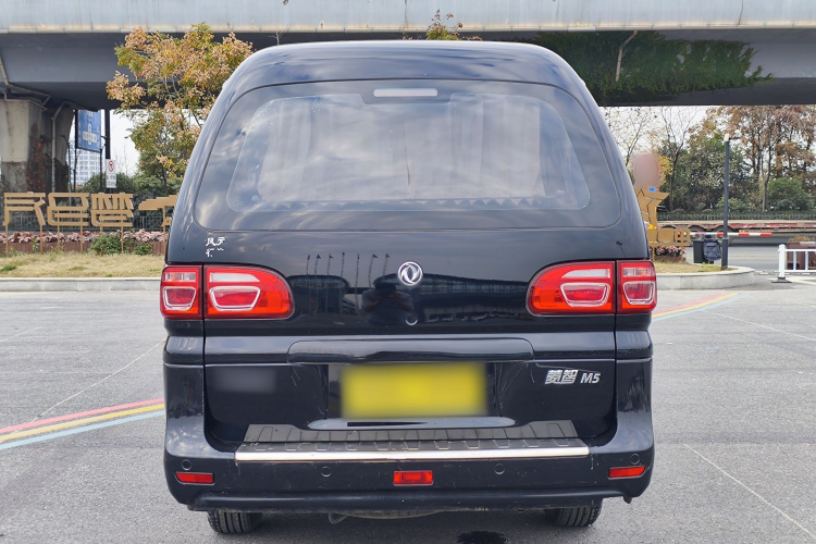 东风风行 菱智 2020款 M5L 1.6L 实用型车身外观6004