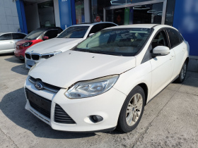 福特 福克斯 2012款 三厢 1.6L 自动舒适型