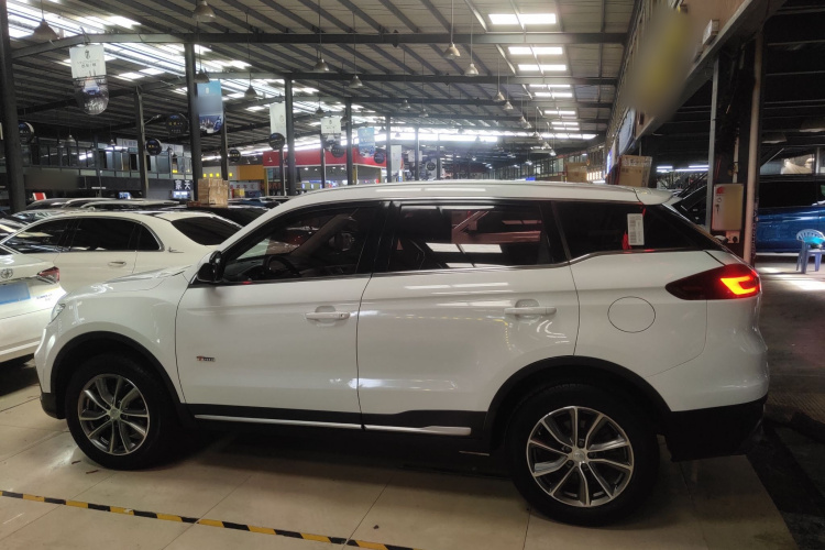 吉利汽车 博越 2018款 1.8TD 自动两驱智联型4G互联版车身外观4