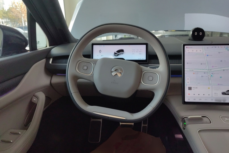 蔚来ES8 2024款 100kWh 签名版中控内饰13