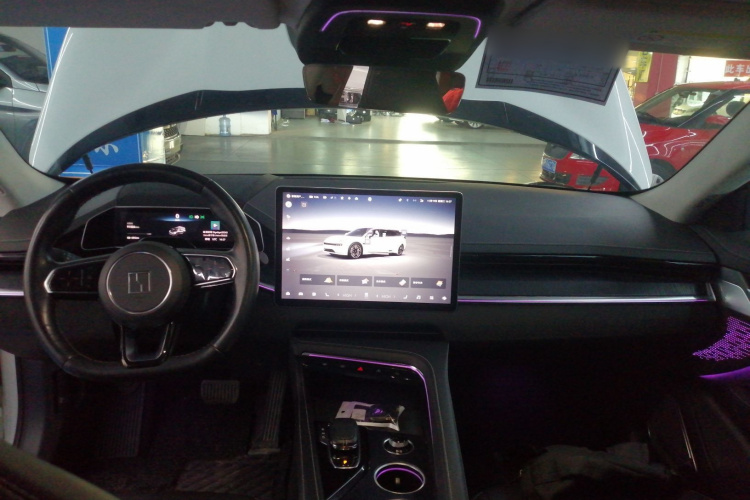 极氪001 2022款 超长续航单电机 WE版中控内饰7002