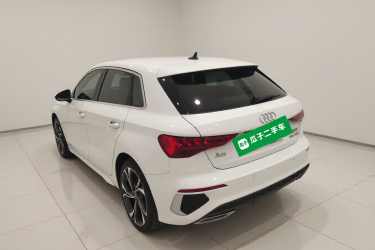 奥迪A3 2021款 Sportback 35 TFSI 豪华运动型车身外观5