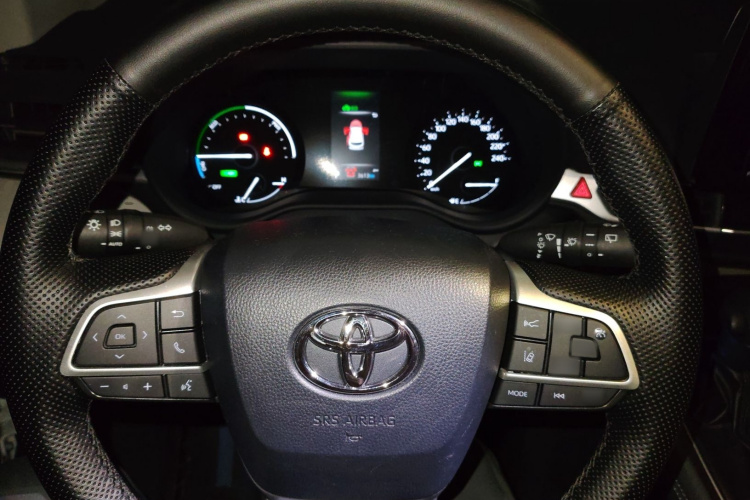 丰田 赛那SIENNA 2023款 2.5L混动 舒适版中控内饰13