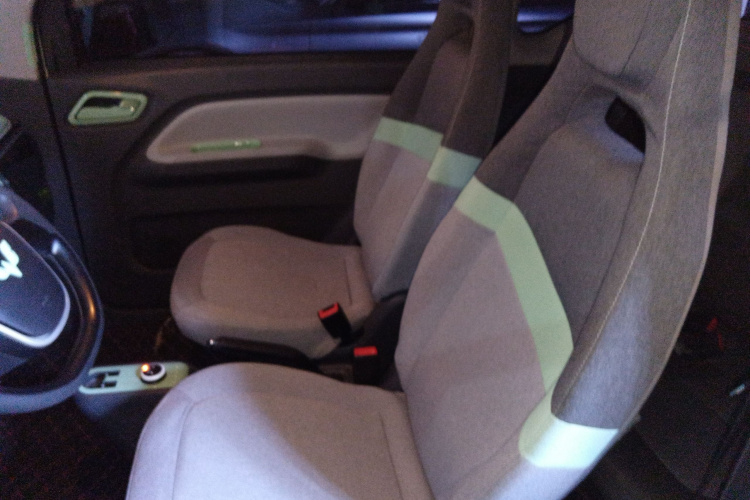 五菱汽车 宏光MINIEV 2021款 马卡龙臻享款 三元锂局部细节19