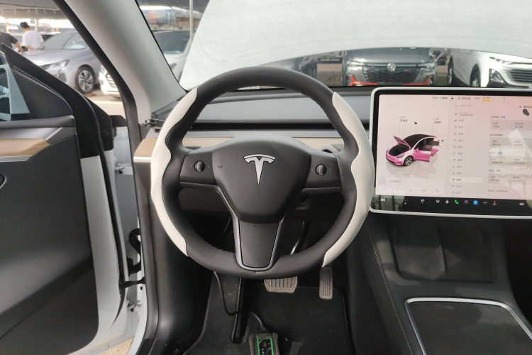 特斯拉 Model Y 2022款 后轮驱动版局部细节13