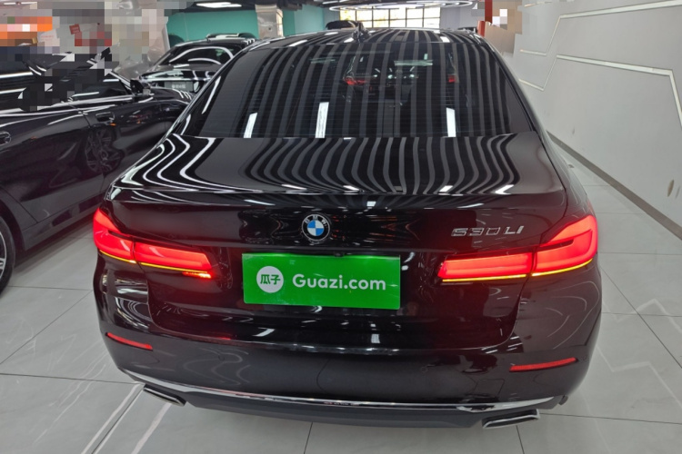 宝马5系 2023款 530Li 领先型 豪华套装车身外观6