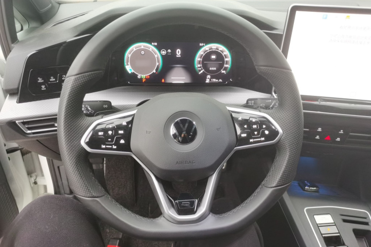 大众 高尔夫 2025款 300TSI R-Line局部细节13