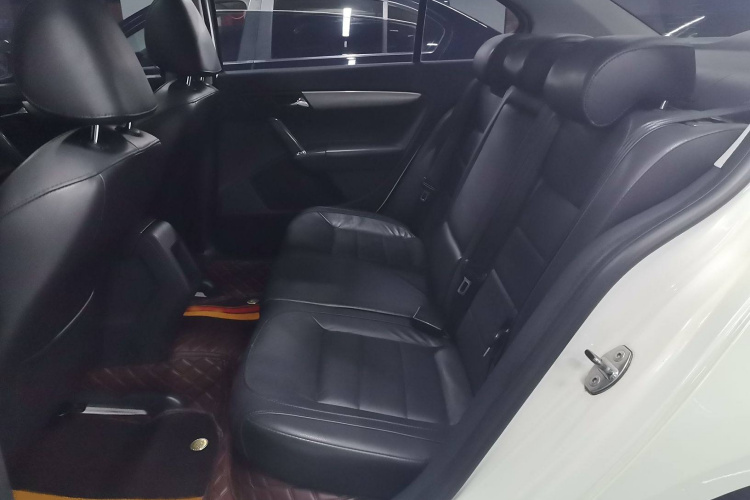 大众 朗逸 2013款 改款 1.4TSI DSG舒适版中控内饰7001