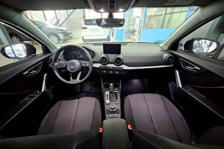 奥迪Q2L 2021款 35 TFSI 进取动感型局部细节13