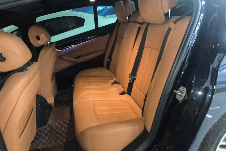 宝马5系 2018款 改款 530Li xDrive M运动套装中控内饰7004