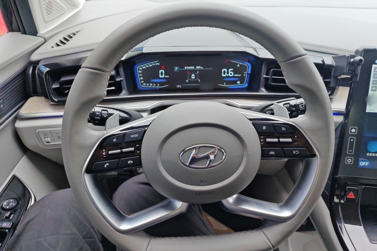 现代 库斯途 2021款 380TGDi 智爱尊贵版 LUX Premium局部细节13