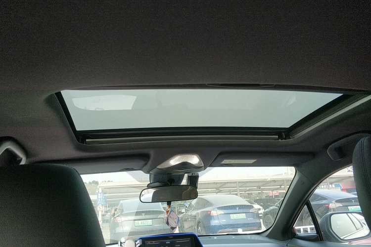 丰田C-HR 2020款 2.0L 领先版局部细节22