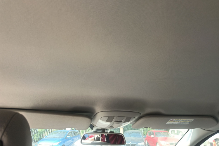 奔驰R级 2011款 R 300 L 商务型局部细节22