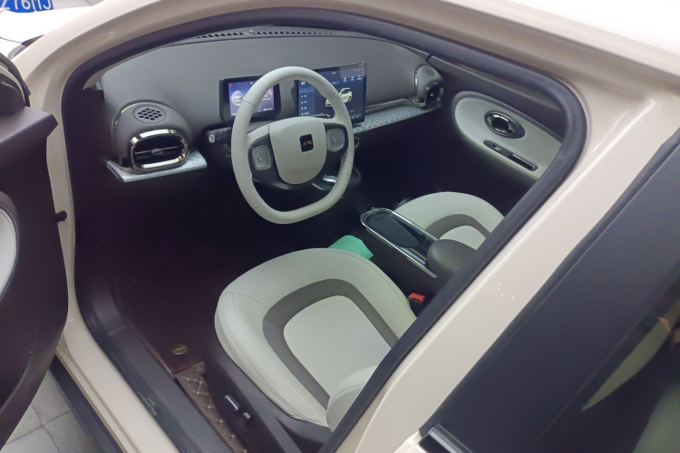 江淮钇为 钇为3 2023款 405km Air中控内饰7003