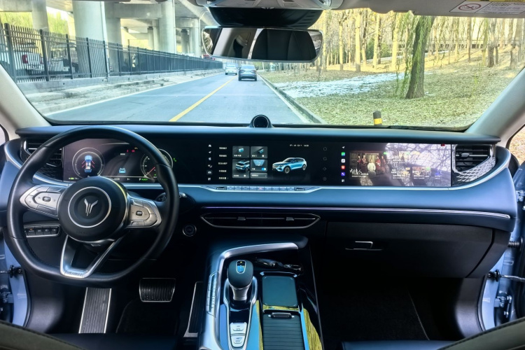 岚图汽车 岚图FREE 2021款 四驱标准增程专属豪华套装车身外观6015