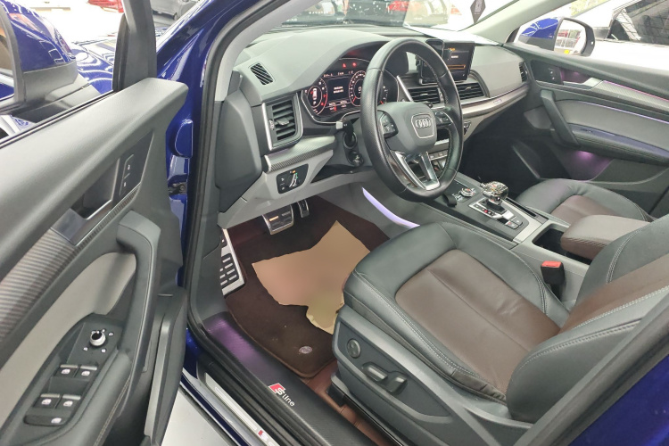 奥迪Q5L 2018款 45 TFSI 尊享时尚型 国VI中控内饰20