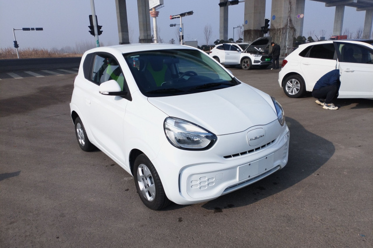 荣威 科莱威CLEVER 2021款 302km新四座超能版车身外观3