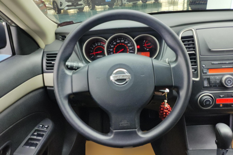 日产 轩逸 2018款 经典 1.6XE CVT舒适版中控内饰13