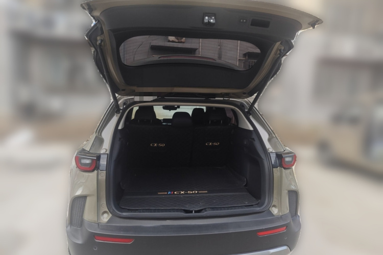 马自达CX-50行也 2023款 2.5L 智行版局部细节23
