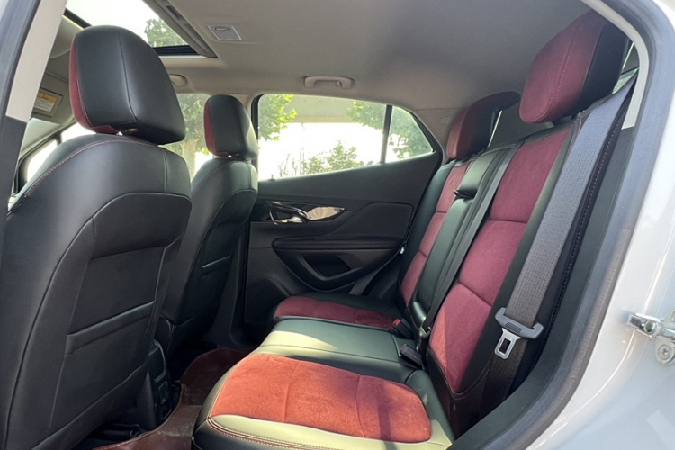 别克 昂科拉 2018款 18T 自动两驱都市精英型中控内饰7008