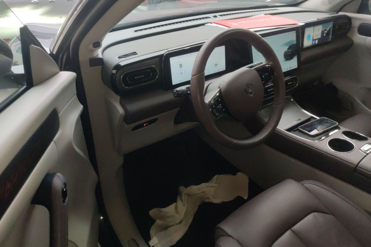 零跑汽车 零跑C11 2023款 纯电 580四驱性能版中控内饰20