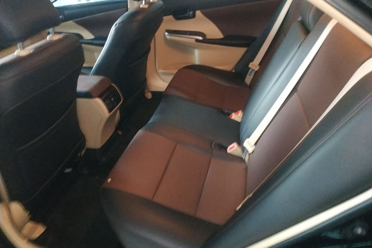 丰田 凯美瑞 2015款 2.0E 精英版中控内饰21