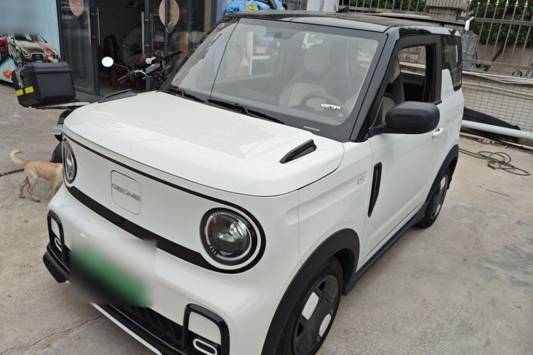 吉利银河 2025款 210km 熊猫卡丁车身外观1