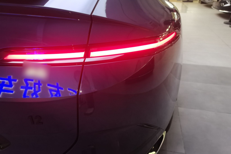 阿维塔12 2023款 650 三激光四驱性能版车身外观6002