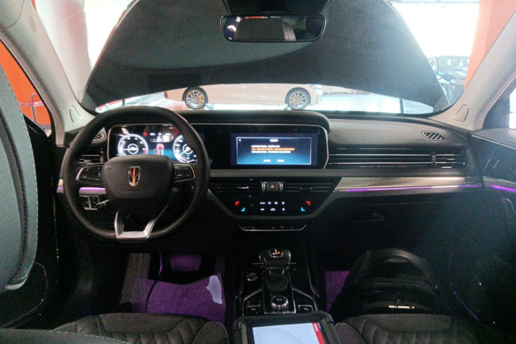 红旗HS5 2022款 改款 2.0T 智联旗享四驱版中控内饰12