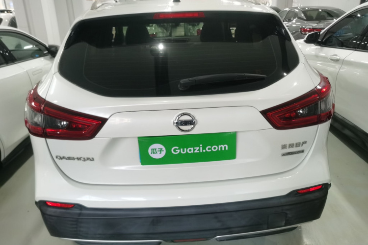 日产 逍客 2019款 2.0L CVT豪华版车身外观6