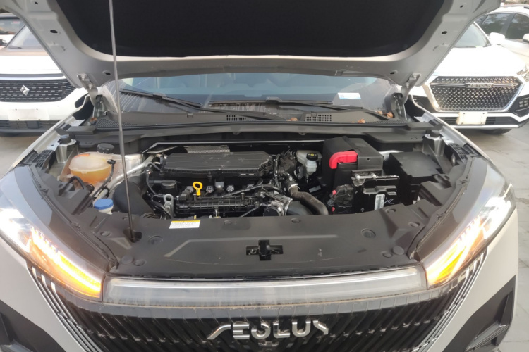 东风风神 皓瀚 2024款 荣耀版 1.5T 时尚型机舱底盘24