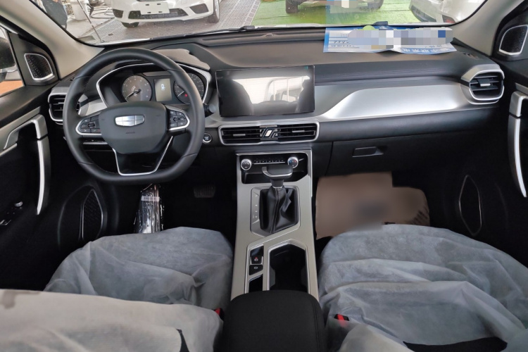 吉利汽车 缤越 2025款 1.5L CVT超能版中控内饰7003