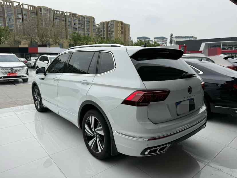 大众 途观L 2023款 改款 380TSI 自动四驱R-Line旗舰版7座(4)