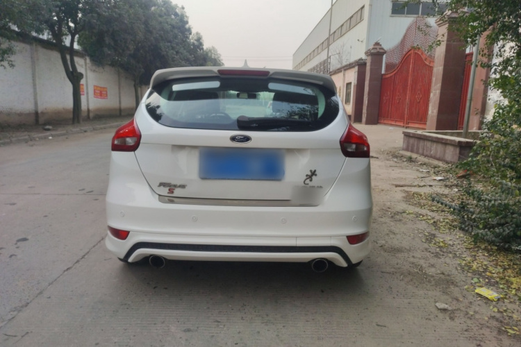 福特 福克斯 2017款 两厢 EcoBoost 180 自动精英型车身外观6005