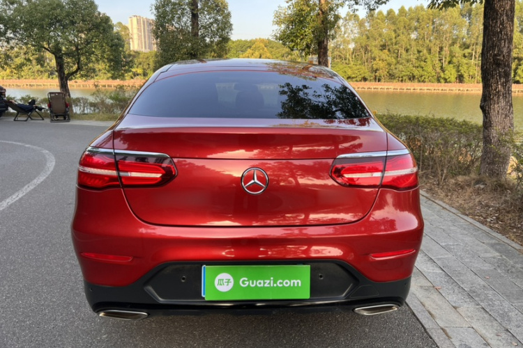 奔驰GLC轿跑 2017款 GLC 200 4MATIC 轿跑SUV车身外观6005