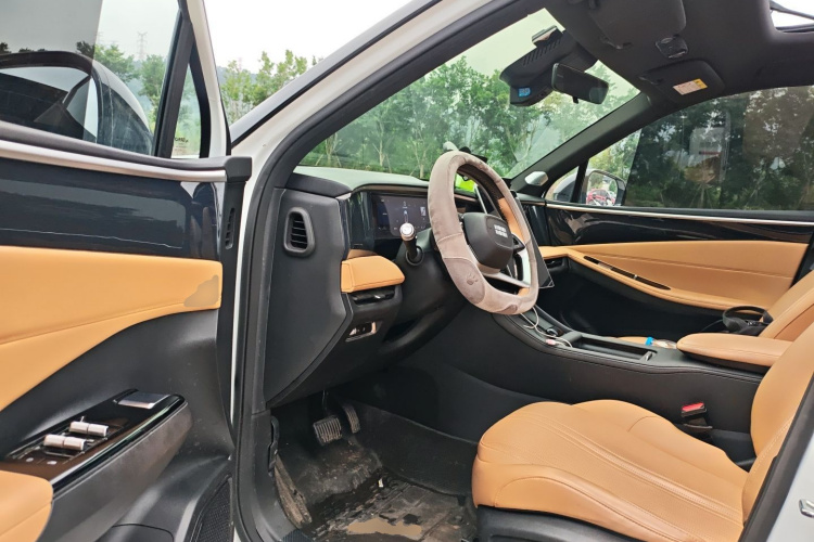 吉利银河 银河L7 2023款 1.5T 115km 星舰中控内饰20