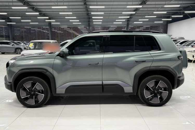 方程豹 钛3 2025款 501KM 四驱智驾Max版车身外观6002