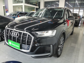 奥迪Q7 2022款 55 TFSI quattro S line运动型