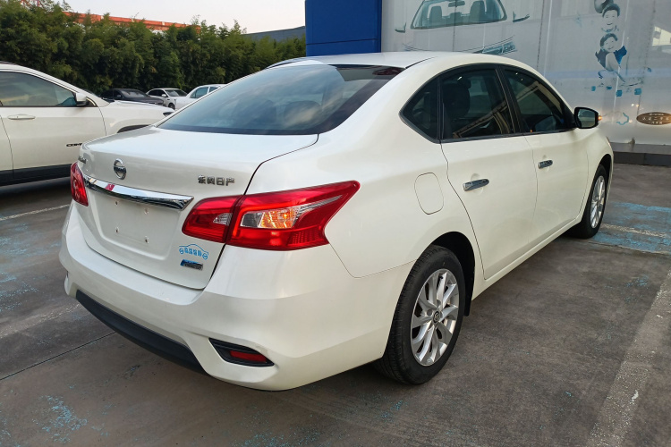 日产 轩逸 2018款 1.6XV CVT尊享版车身外观6004