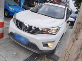 长安CS15 2016款 1.5L 手动时尚版