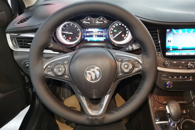 别克 威朗 2018款 三厢 20T 双离合领先型中控内饰13