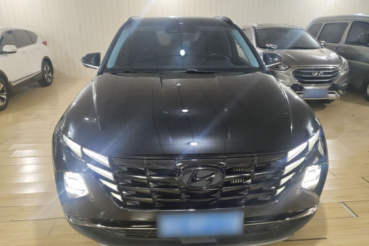 现代 2023款 途胜L 1.5T 自动两驱DLX豪华版车身外观2