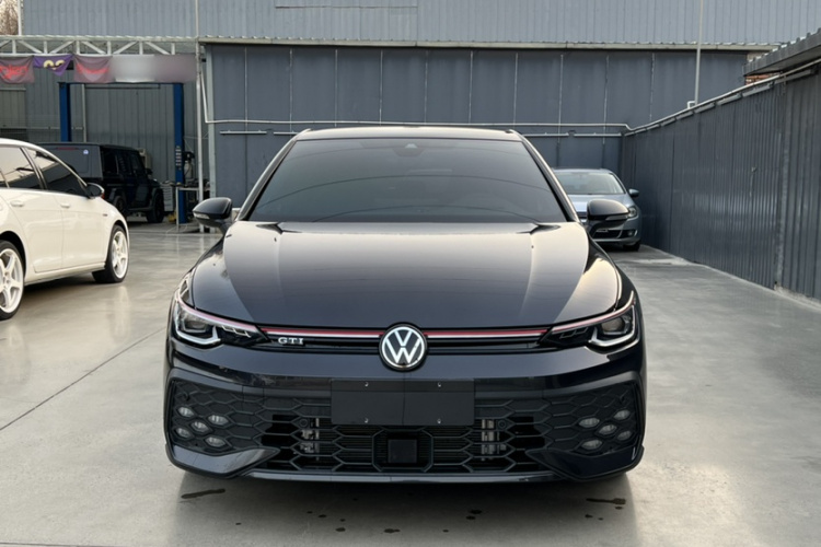 大众 高尔夫GTI 2025款 380TSI DSG GTI车身外观6001