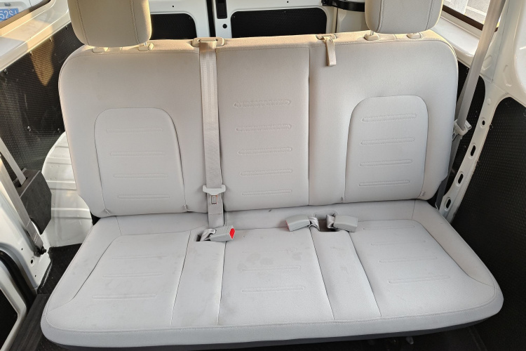 上汽大通MAXUS 大拿V1 2024款 V1 短轴低顶 多功能版（51kWh）局部细节9007