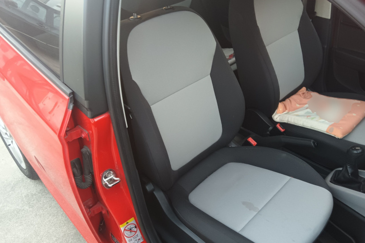 斯柯达 晶锐 2017款 1.4L 手动车享版局部细节41