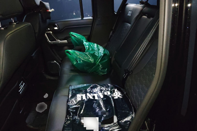 212 T01 2025款 2.0T 长风中控内饰21