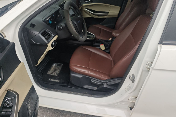 福特 福睿斯 2017款 改款 1.5L 自动舒适型中控内饰20