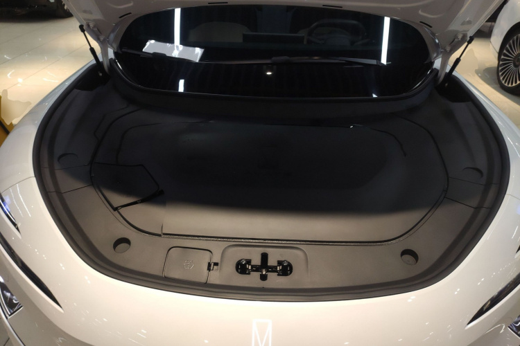 阿维塔12 2025款 Ultra增程版机舱底盘24